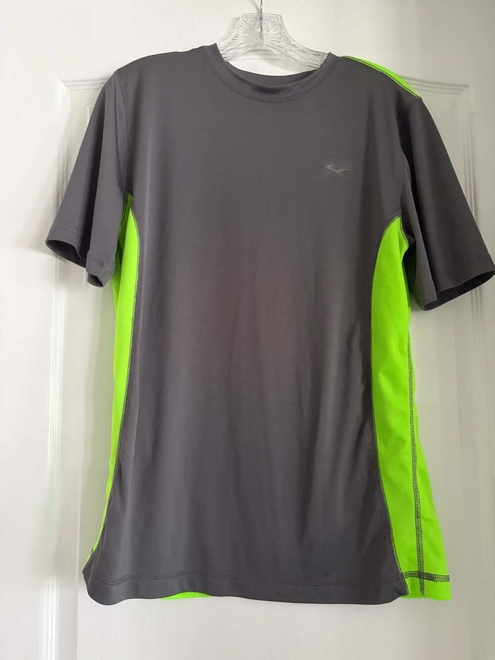 Everlast Men's Athletic Short Sleeve T-Shirt Gray and Neon Green Size XL